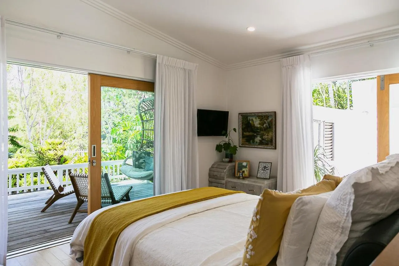 Pineapple Petes Beach House Port Douglas 0*,